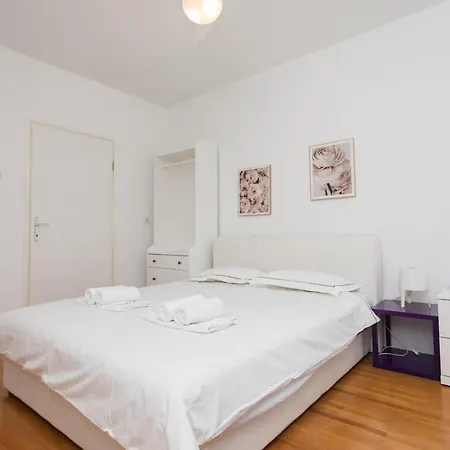 Beus Downtown Apartman