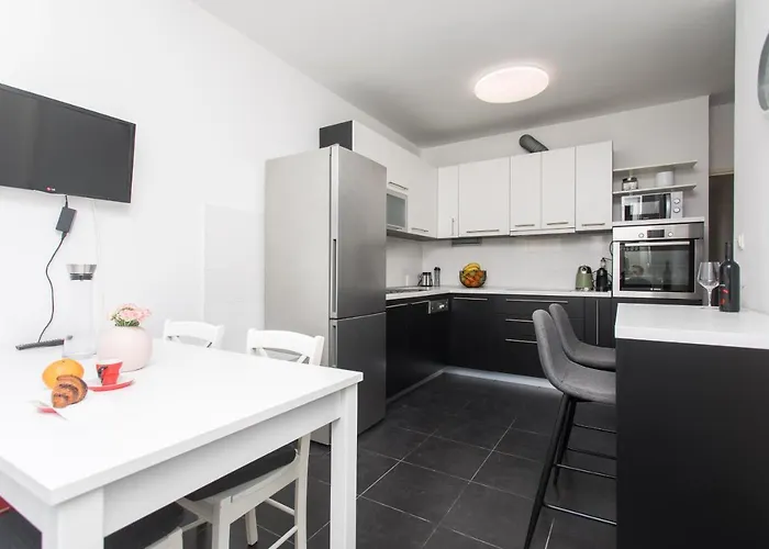 Beus Downtown Apartament *